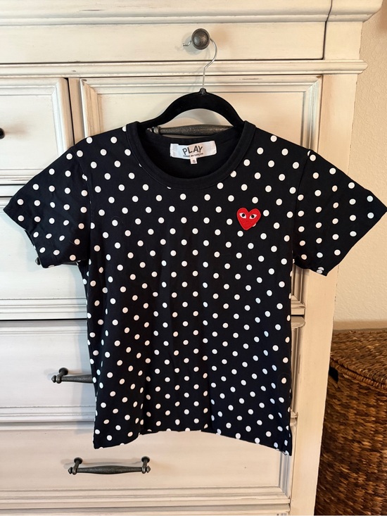 Comme des Garcons PLAY Tops - Comme des Garçons PLAY tee